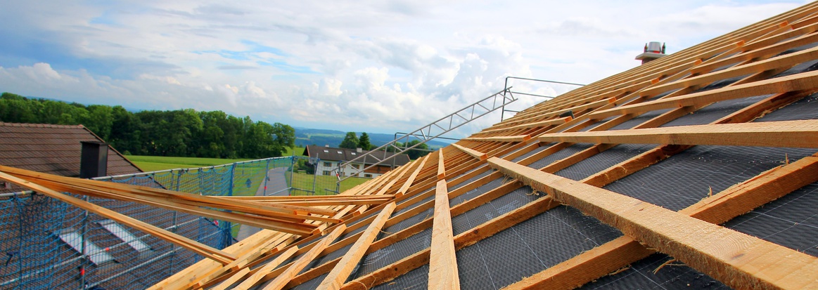 Insulation of walls and roofs with aluminum foil
